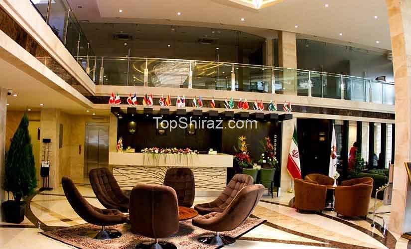 بهترین زمان برای رزرو هتل در شیراز